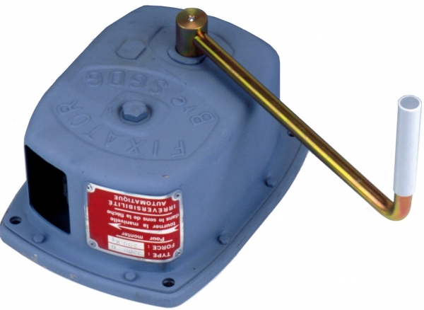 Treuil Manuel-BC030201